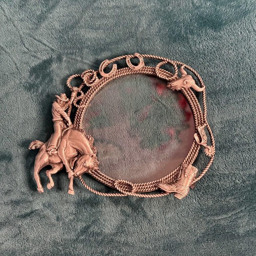 Vintage 90s / Y2K silver western cowboy themed small picture frame